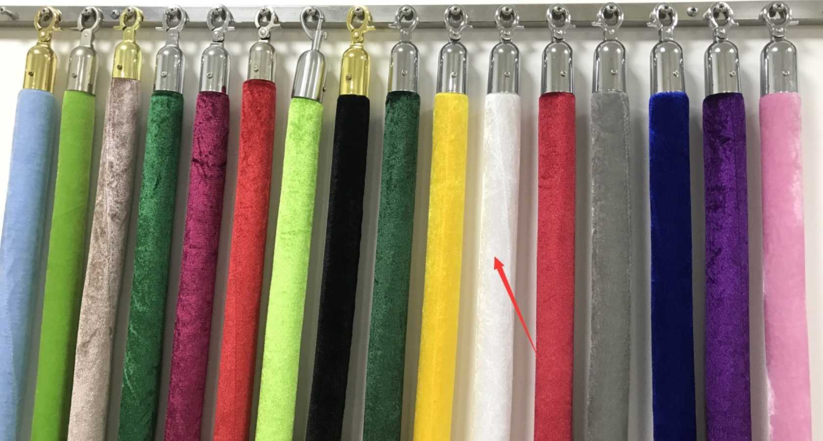 Retractable belts vs. velvet ropes